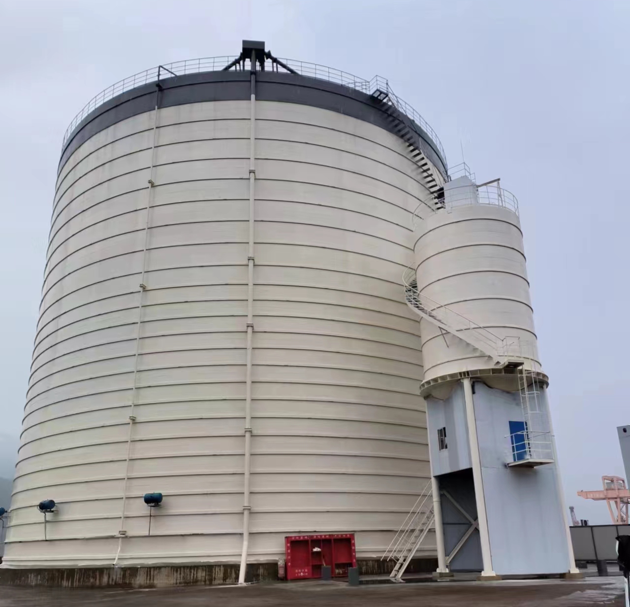 珠山10万吨水泥钢板库